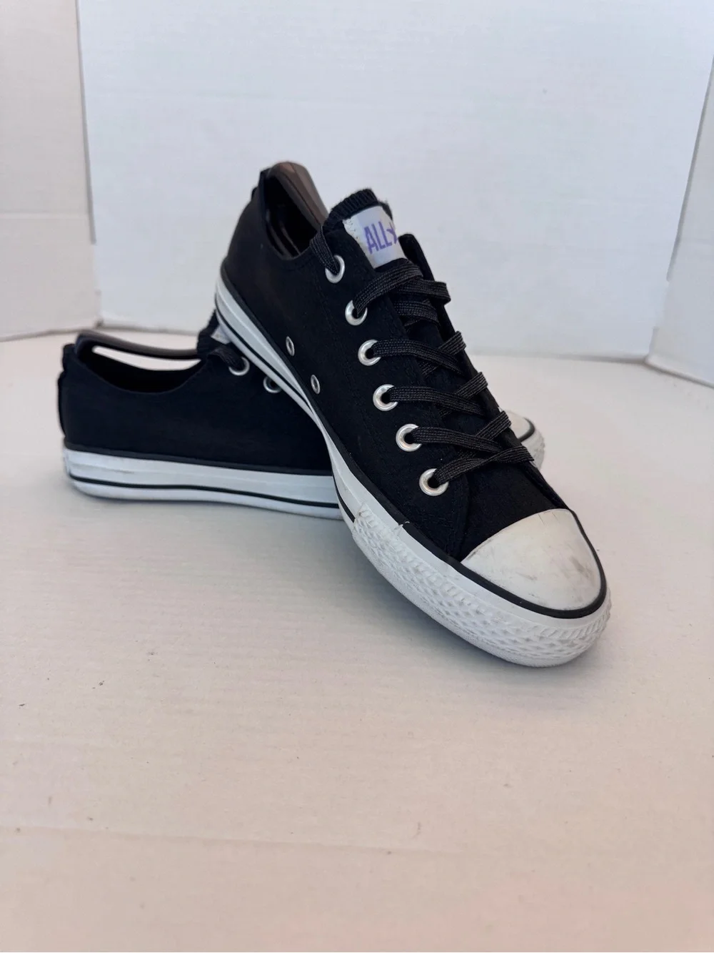 Converse Low Top Sneakers Womens Size 9 Black Ox Shiny Canvas Shoes Retro